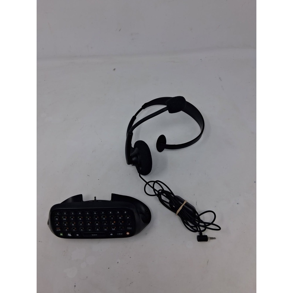 Microsoft Xbox 360 Chatpad Keyboard and Wired Headset Bundle Black X852479-001